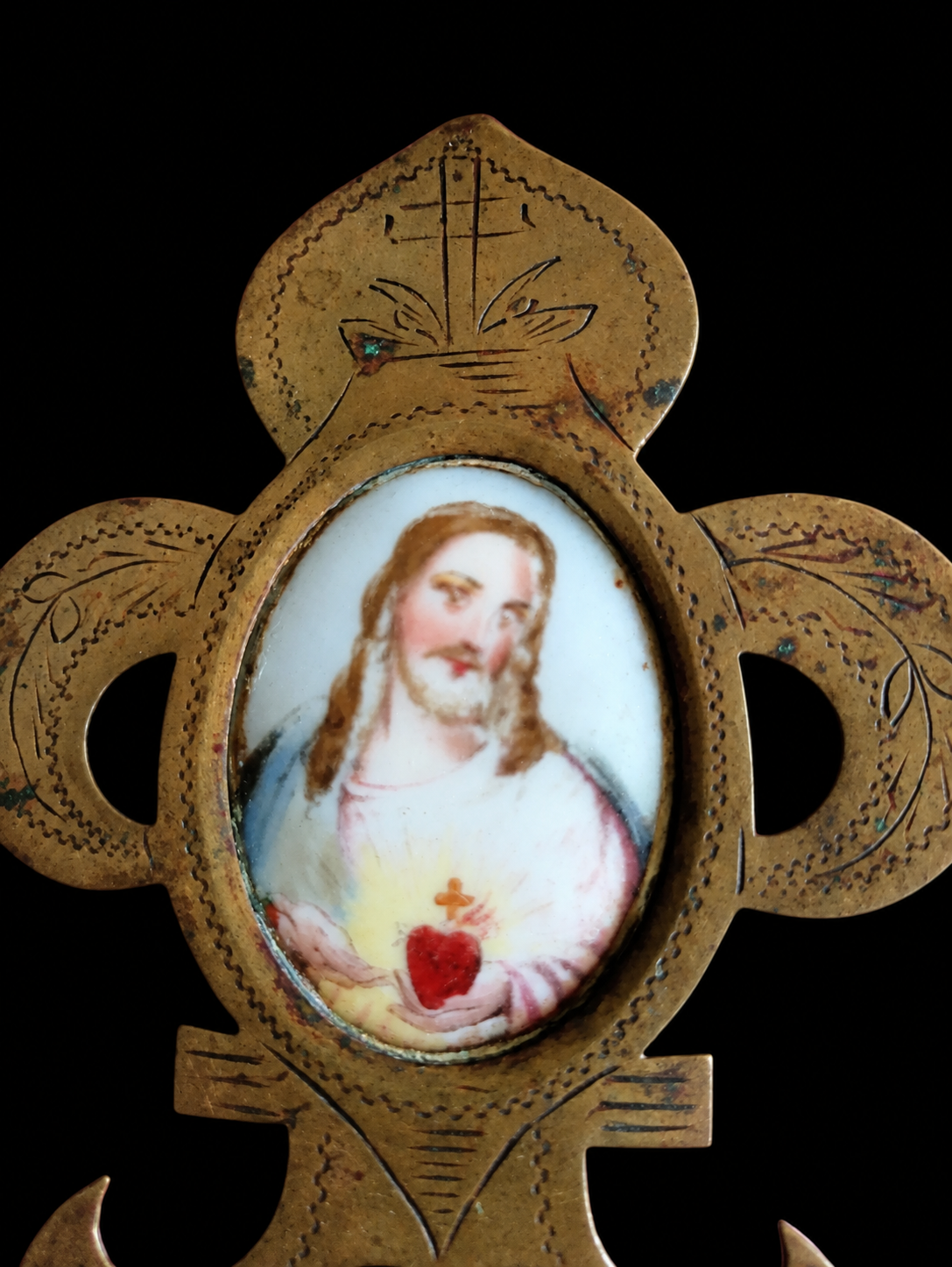 French Sacred Heart Porcelain Devotional Plaque, c.1880 — view 2