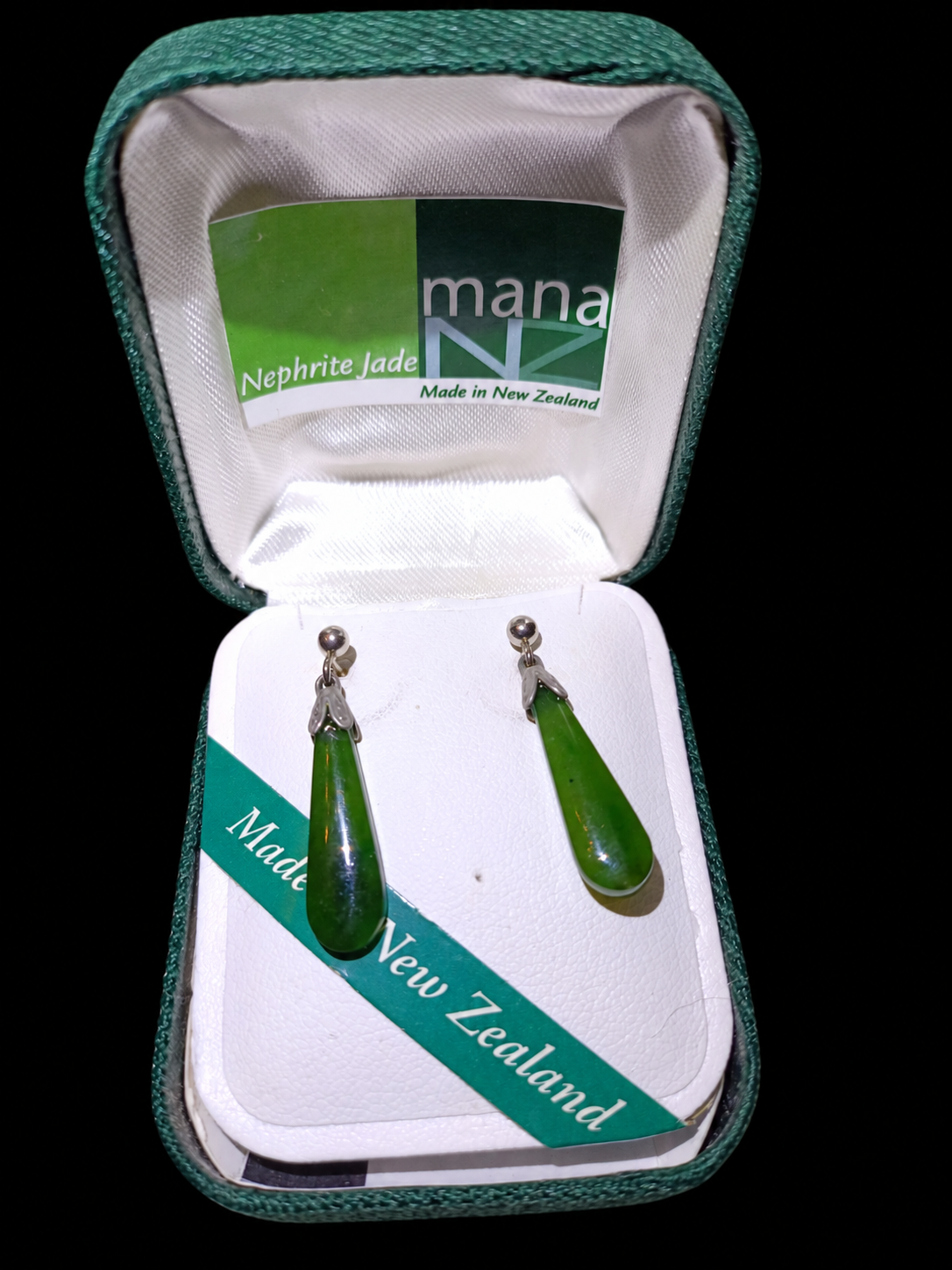 Vintage New Zealand Nephrite Jade Earrings